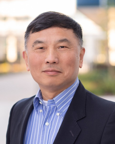 Michael Lu Headshot