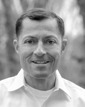 Robert Jarrin headshot